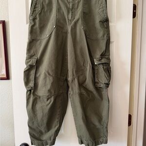 LOFT Olive Green Cropped Cargo Barrel Fit Pants